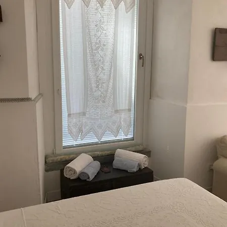 Casa Tuccari דירה *